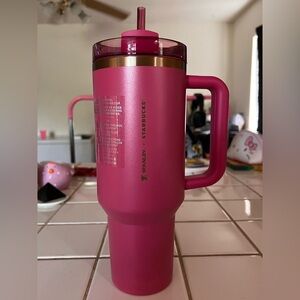 Stanley X Starbucks  Berry Pink Glitter 40oz NWT